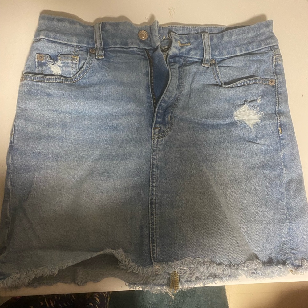 Size 10 American eagle skirt